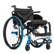 Кресло-коляска Ortonica для инвалидов S 4000 с пневматическими колесами.